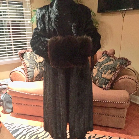 Brown Fine Ranch Mink Male Pelts From Finland Coat - Picture 3 of 8